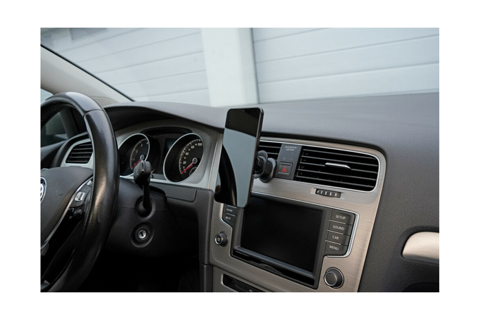 Magneto Plus LAMP magnetic phone holder for the air vent